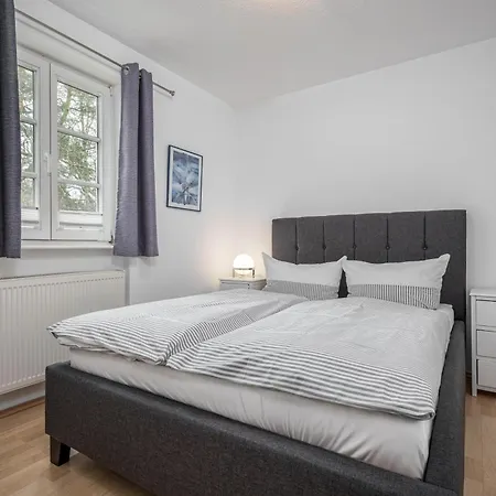 Achtern Diek Haus 6 4 *